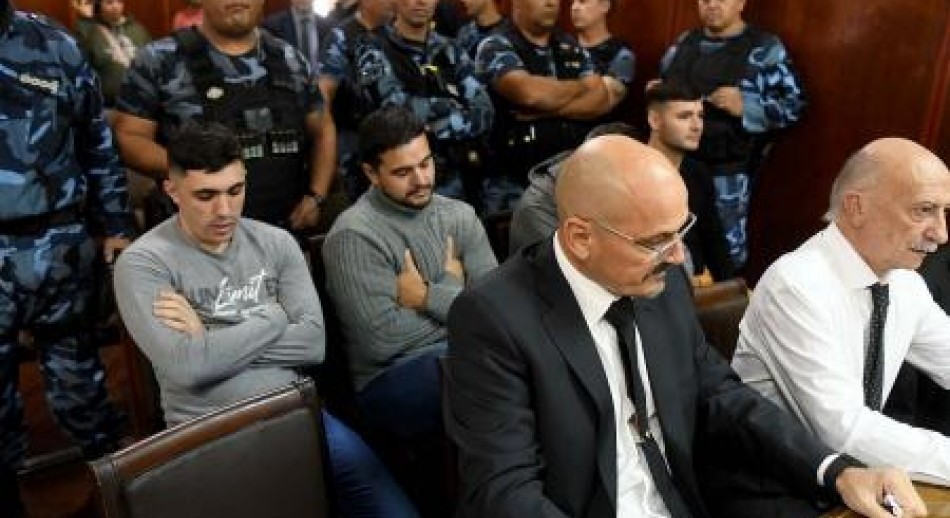 Penas de prisión perpetua y 15 años de cárcel para los policías de la Masacre de Monte