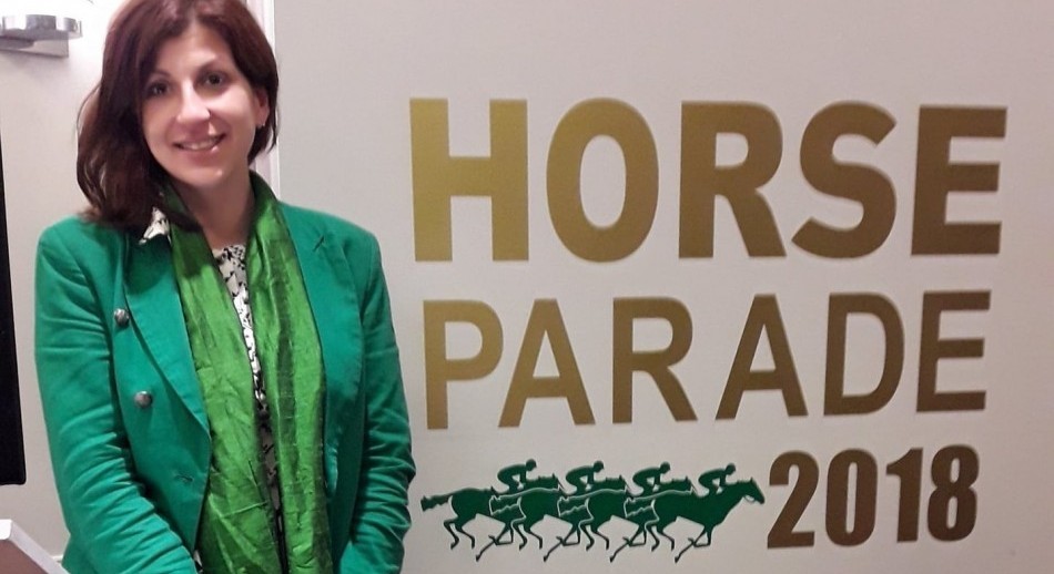 Mató a su expareja de puñalada en un centro comercial e intentó tirarse desde una terraza