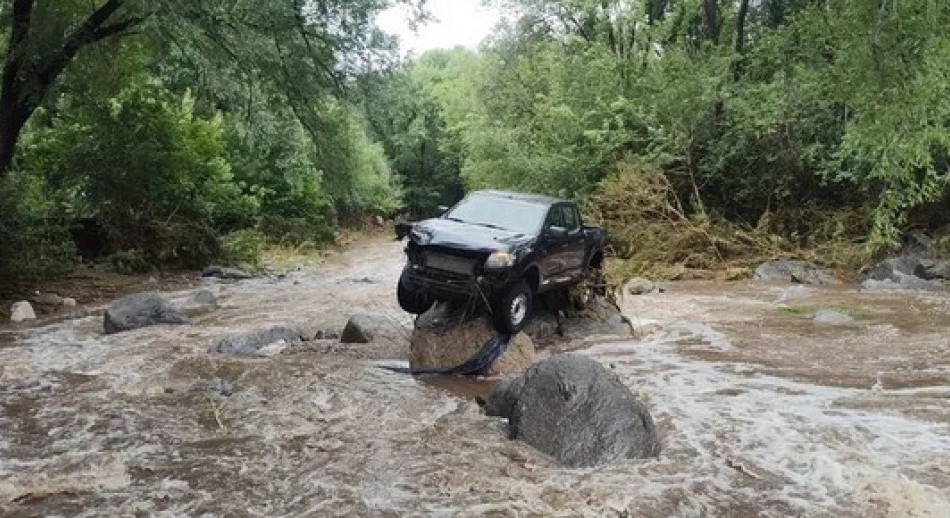 Córdoba: Pasaron del calor al infierno, por fuertes tormentas con viento y granizo