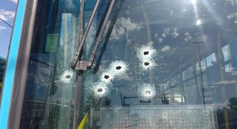 Paran los colectivos y taxis en Rosario: anoche hubo otros cuatro atentados