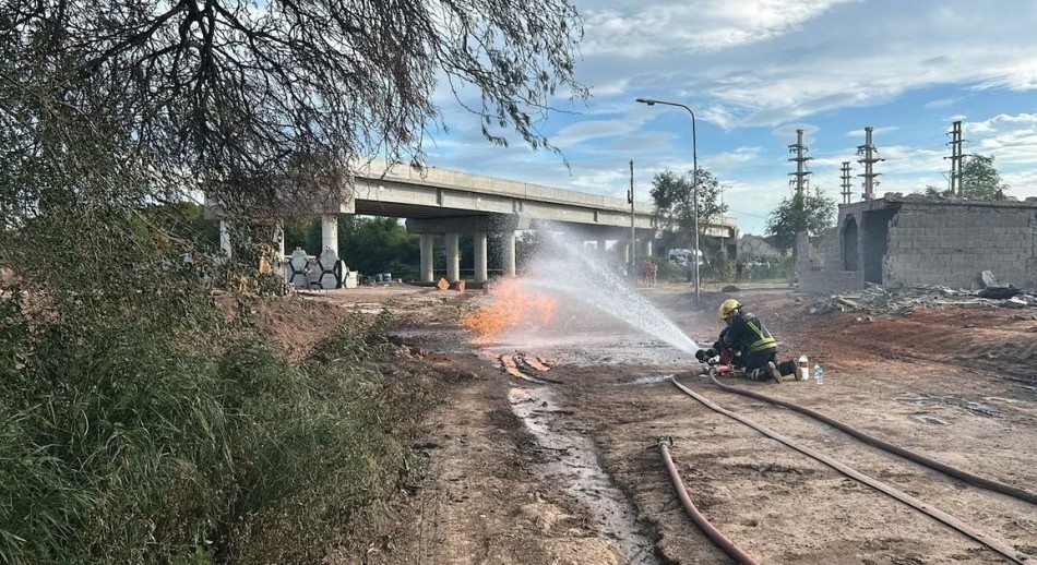 Casas destrozadas y cinco heridos por la explosión de un caño de gas en Córdoba