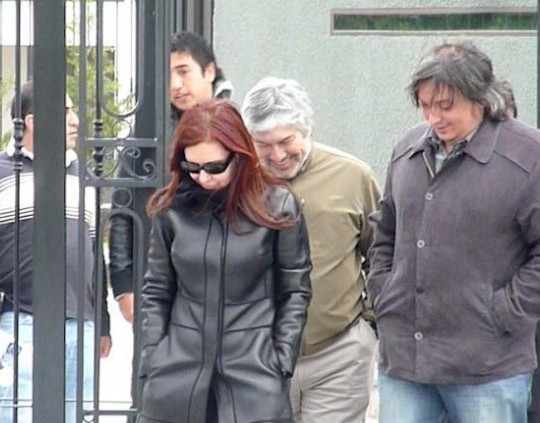 Cristina Fernández de Kirchner se resiste, no pagó y ahora la Justicia va por sus bienes
