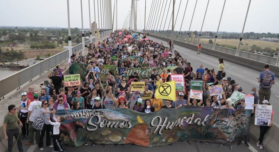 Incendios en el Delta del Paraná: hubo más de 15.000 personas en el puente Rosario-Victoria